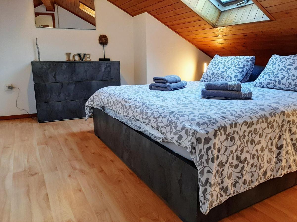 Quartino Holidays Homes Il Folletto מראה חיצוני תמונה
