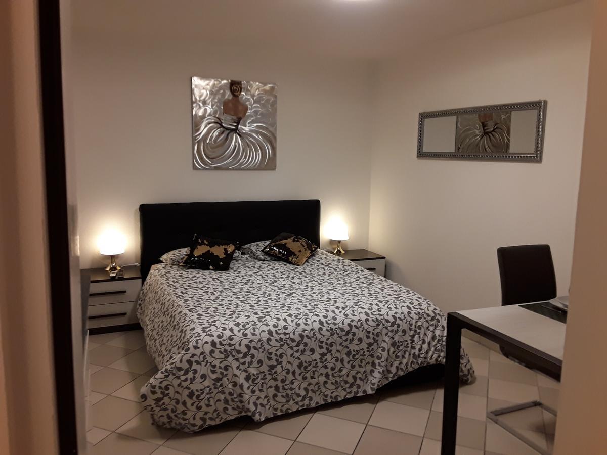 Quartino Holidays Homes Il Folletto מראה חיצוני תמונה