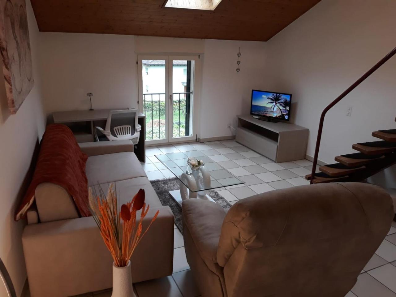 Quartino Holidays Homes Il Folletto מראה חיצוני תמונה
