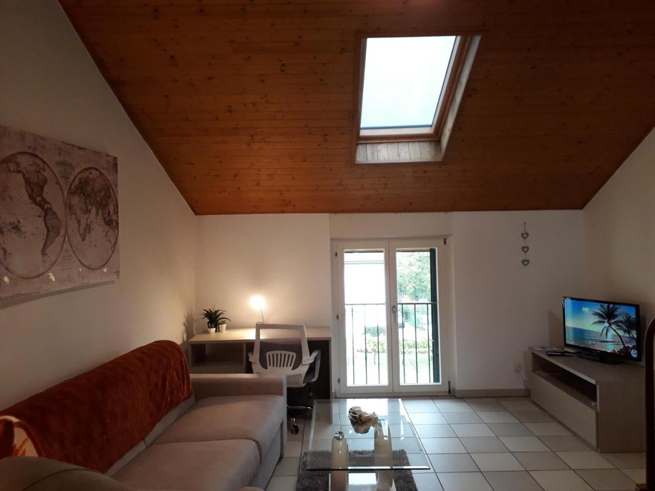 Quartino Holidays Homes Il Folletto מראה חיצוני תמונה